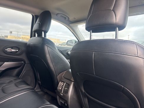 Used 2022 Jeep Cherokee Latitude Lux image 15