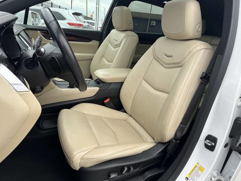 Used 2019 Cadillac XT5 Luxury image 33