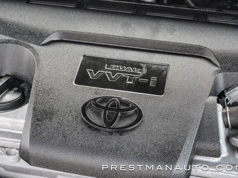 Used 2016 Toyota Camry SE image 40