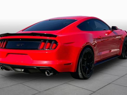 Used 2015 Ford Mustang GT RWD image 11