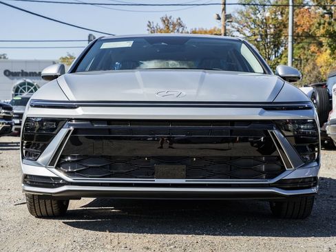 New 2026 Hyundai Sonata SEL FWD image 2