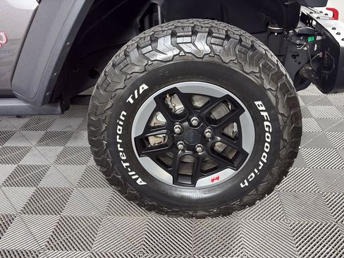 Used 2019 Jeep Wrangler Rubicon AWD/4WD image 13