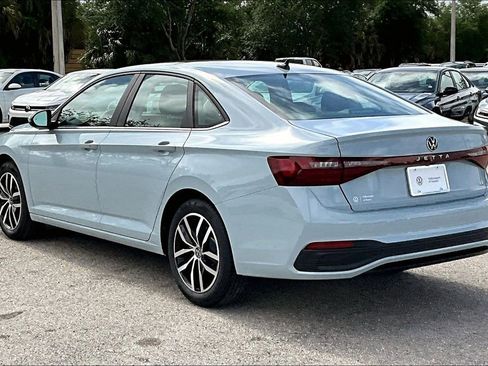 New 2026 Volkswagen Jetta SE FWD image 7