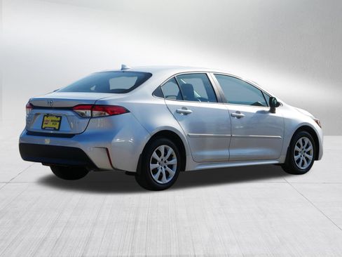 Used 2024 Toyota Corolla LE image 7