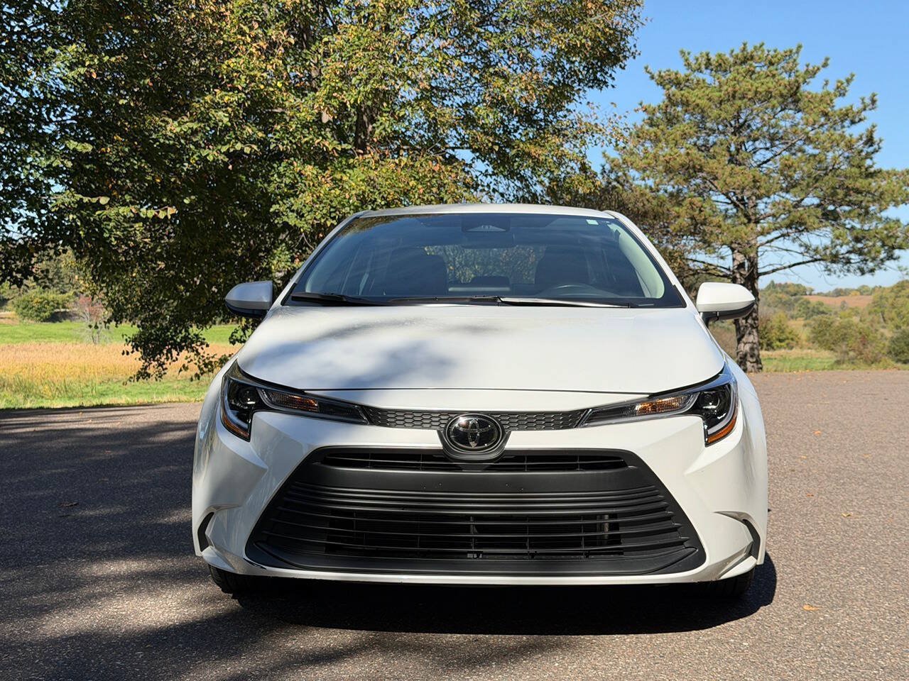 Used 2025 Toyota Corolla LE FWD image 8