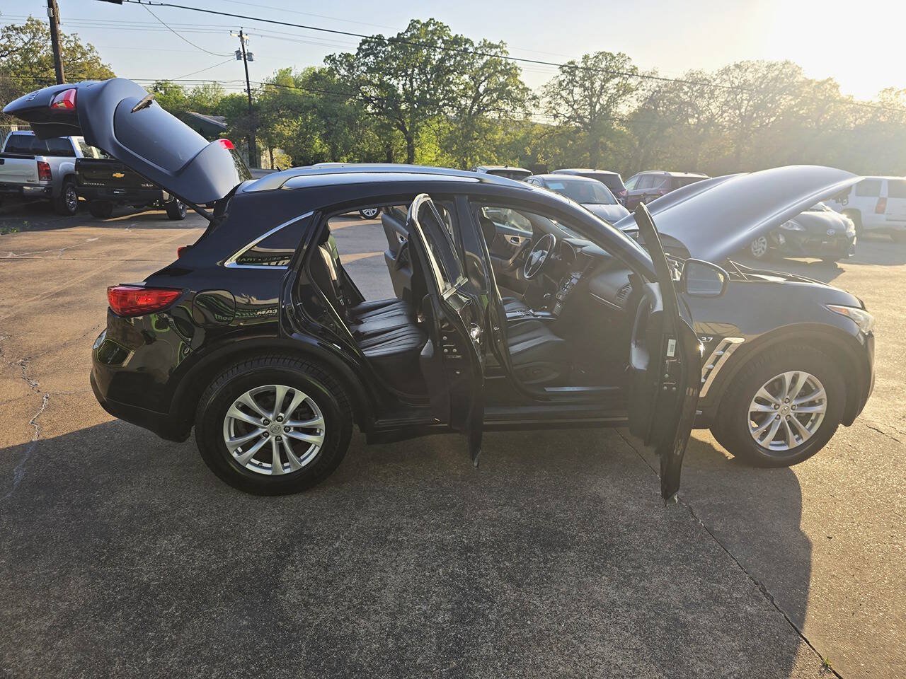 Used 2015 INFINITI QX70 AWD w/ Premium Package image 53