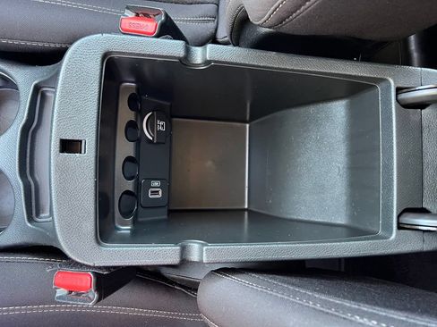 Used 2015 Jeep Cherokee Latitude FWD image 29