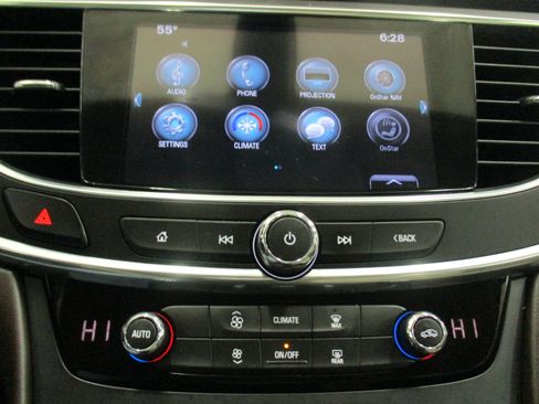 Used 2017 Buick LaCrosse Preferred image 20