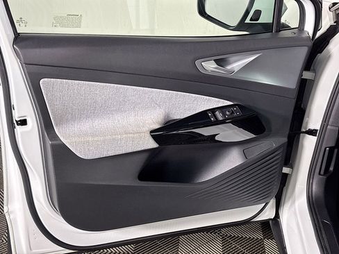 Certified 2023 Volkswagen ID.4 Pro image 11