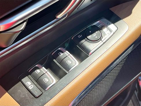 Used 2022 Kia Telluride SX w/ SX Prestige Package image 18