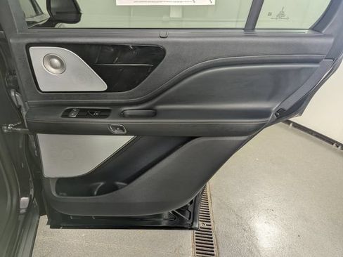 Used 2025 Lincoln Aviator Reserve w/ Equipment Group 201A AWD/4WD image 26