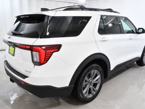 New 2026 Ford Explorer Active w/ Active Comfort Package AWD/4WD image 11