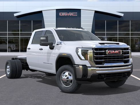 New 2026 GMC Sierra 3500 Pro w/ Convenience Package AWD/4WD image 8