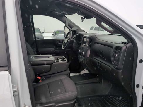 Used 2024 GMC Sierra 2500 Pro w/ Convenience Package image 34