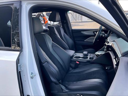 Used 2023 Acura MDX A-Spec image 10