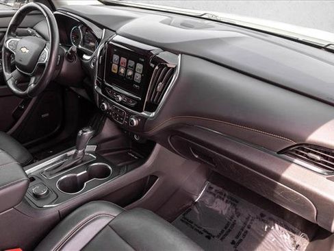 Used 2018 Chevrolet Traverse Premier image 30