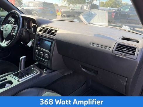 Used 2014 Dodge Challenger R/T RWD image 12