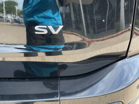 Used 2024 Nissan Rogue SV FWD image 6