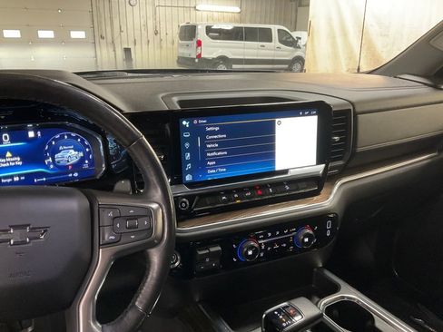 Certified 2022 Chevrolet Silverado 1500 RST image 18