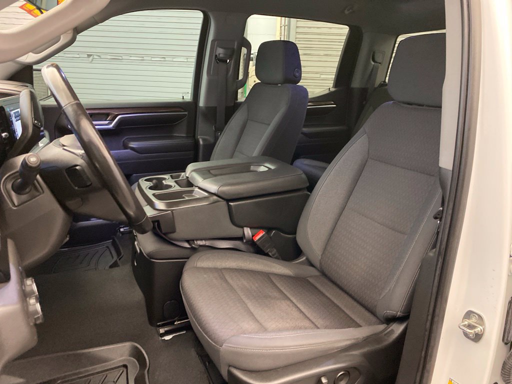 Used 2022 Chevrolet Silverado 1500 LT AWD/4WD image 19