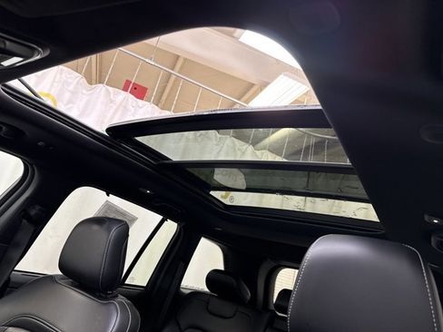 Used 2024 Jeep Grand Cherokee Limited 4xe image 23