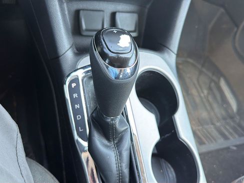 Used 2018 Chevrolet Cruze LS FWD image 9