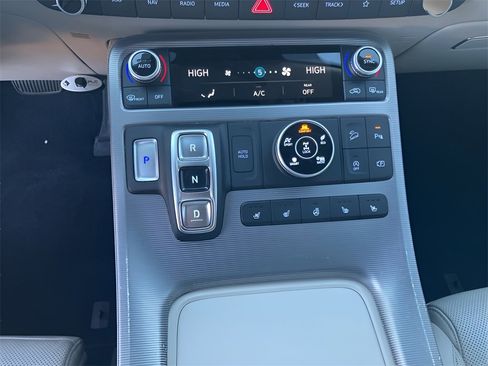 Used 2023 Hyundai Palisade Calligraphy image 26