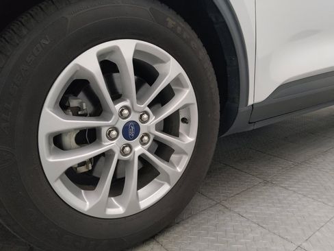 Used 2022 Ford Escape SE FWD image 31