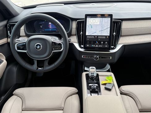 New 2026 Volvo XC90 B6 Ultra w/ Protection Package Premier image 12