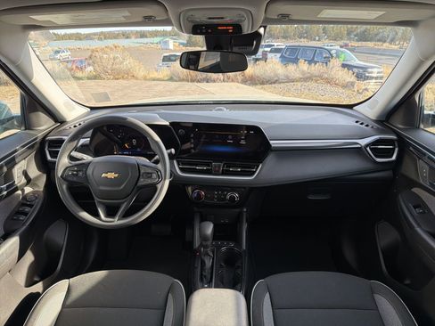 Used 2025 Chevrolet TrailBlazer LT image 15