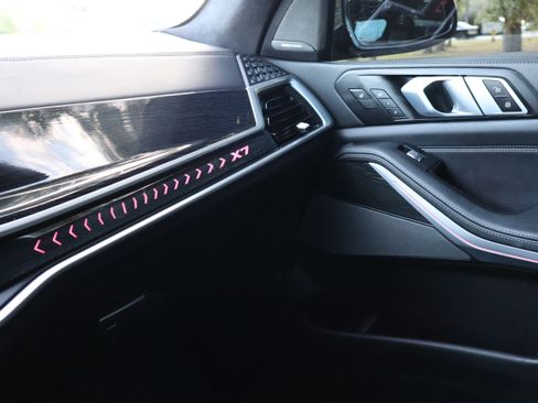 Used 2023 BMW X7 xDrive40i AWD/4WD image 37