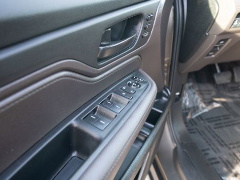 Used 2023 Honda Odyssey EX-L image 7