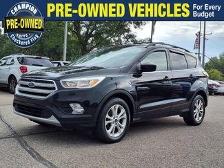 Used 2018 Ford Escape SE FWD video 1