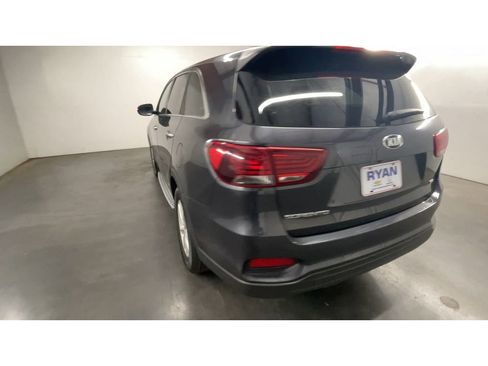 Used 2019 Kia Sorento LX image 7