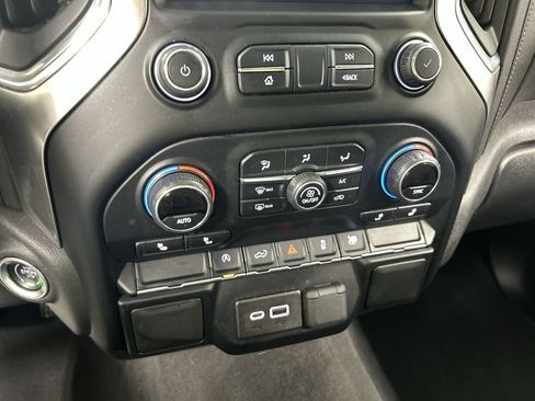 Used 2019 Chevrolet Silverado 1500 LT w/ All-Star Edition AWD/4WD image 16