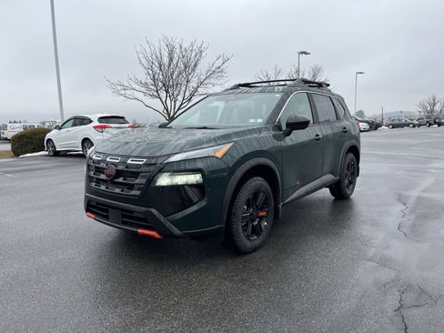 New 2026 Nissan Rogue SV image 9