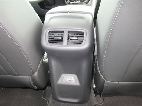 Used 2023 Buick Envision Preferred FWD image 30