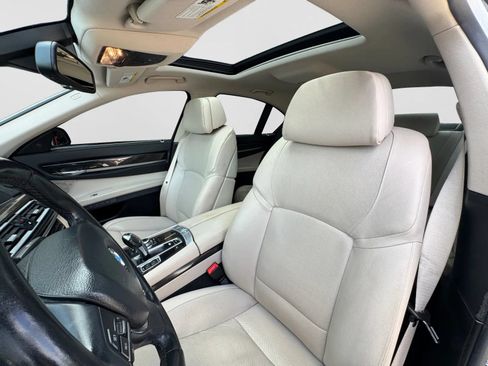 Used 2012 BMW 740i RWD image 13