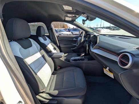 New 2026 Chevrolet Trax RS image 6