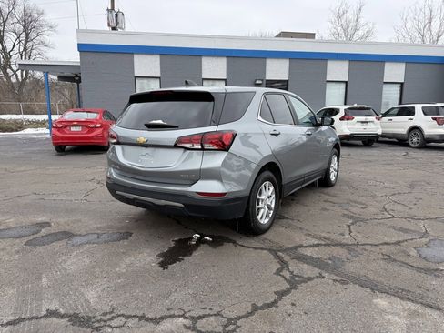 Used 2023 Chevrolet Equinox LT w/ Driver Convenience Package image 7