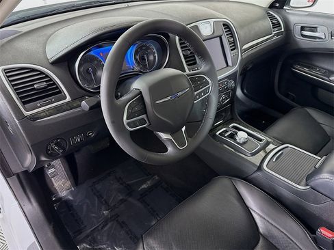 Used 2023 Chrysler 300 Touring L w/ Popular Equipment Group image 19