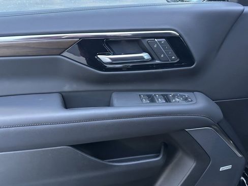 New 2026 Chevrolet Tahoe High Country image 3