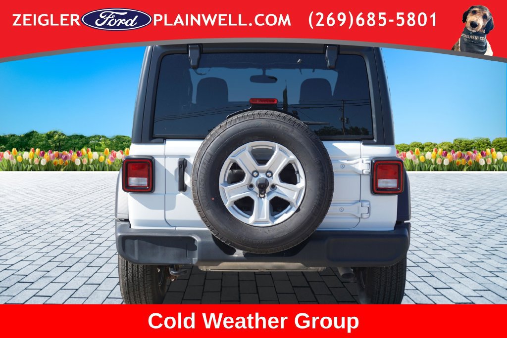 Used 2022 Jeep Wrangler Sport AWD/4WD image 4