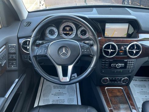 Used 2013 Mercedes-Benz GLK 350 4MATIC image 13