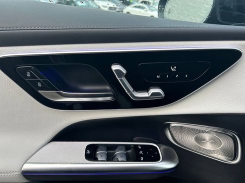 New 2026 Mercedes-Benz GLC 300 4MATIC image 9