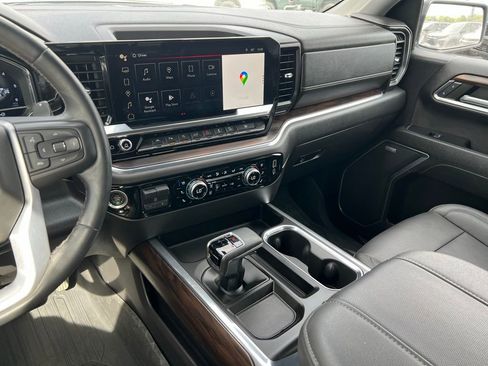 Used 2023 GMC Sierra 1500 SLT w/ SLT Premium Package AWD/4WD image 34