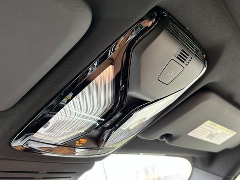 Used 2026 BMW X5 xDrive50e w/ Executive Package image 31