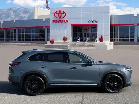 Used 2023 MAZDA CX-9 Carbon Edition image 3
