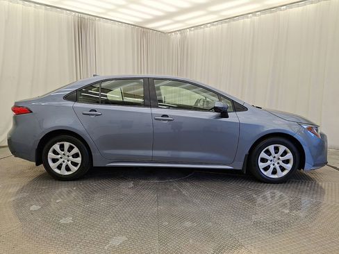 Used 2022 Toyota Corolla LE FWD image 25