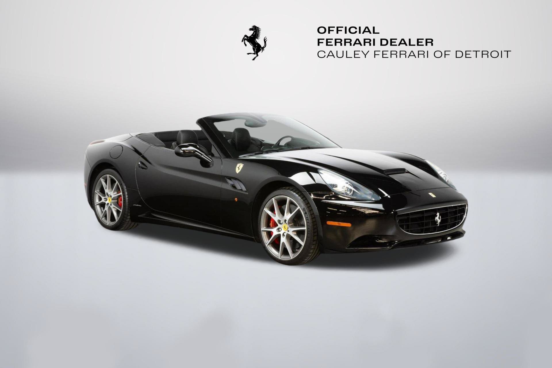 Used 2010 Ferrari California RWD image 10